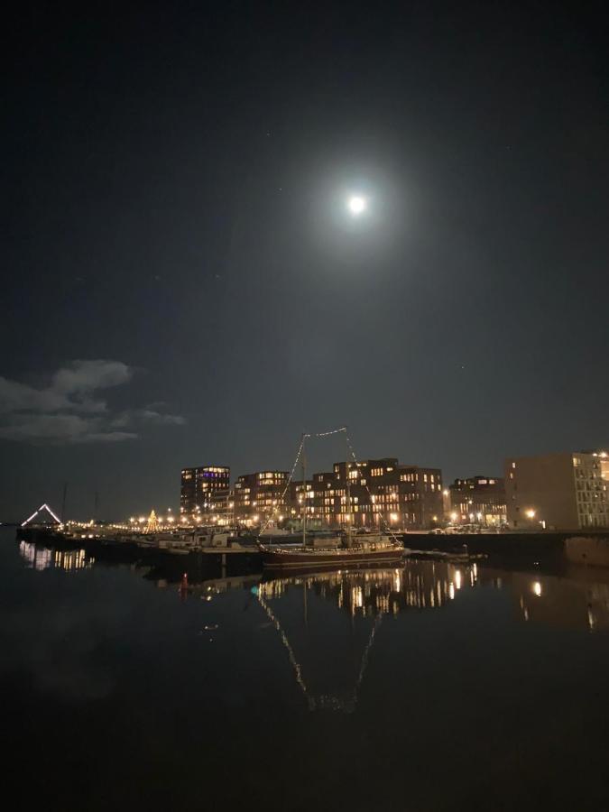 DiemerbrugWheelhouse Euphrate Houseboat住宿加早餐旅馆 外观 照片