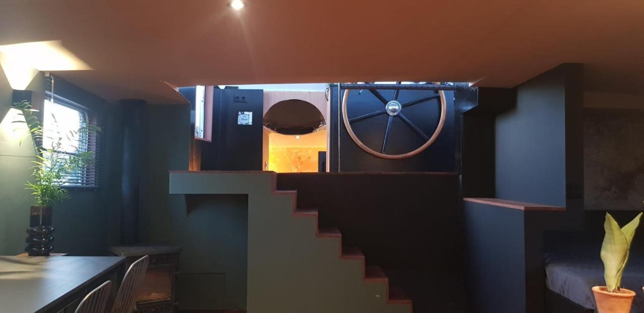 DiemerbrugWheelhouse Euphrate Houseboat住宿加早餐旅馆 外观 照片