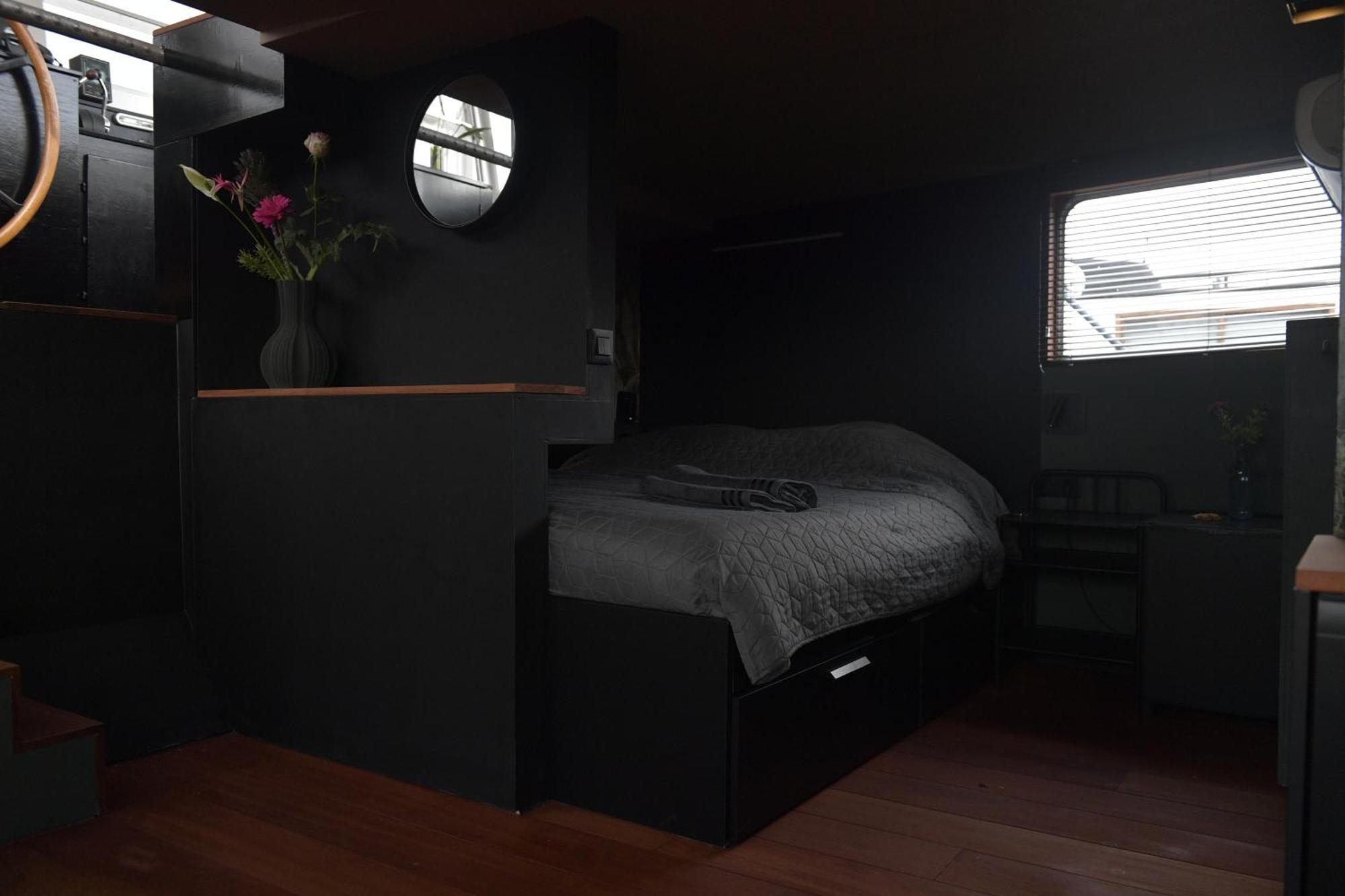 DiemerbrugWheelhouse Euphrate Houseboat住宿加早餐旅馆 外观 照片