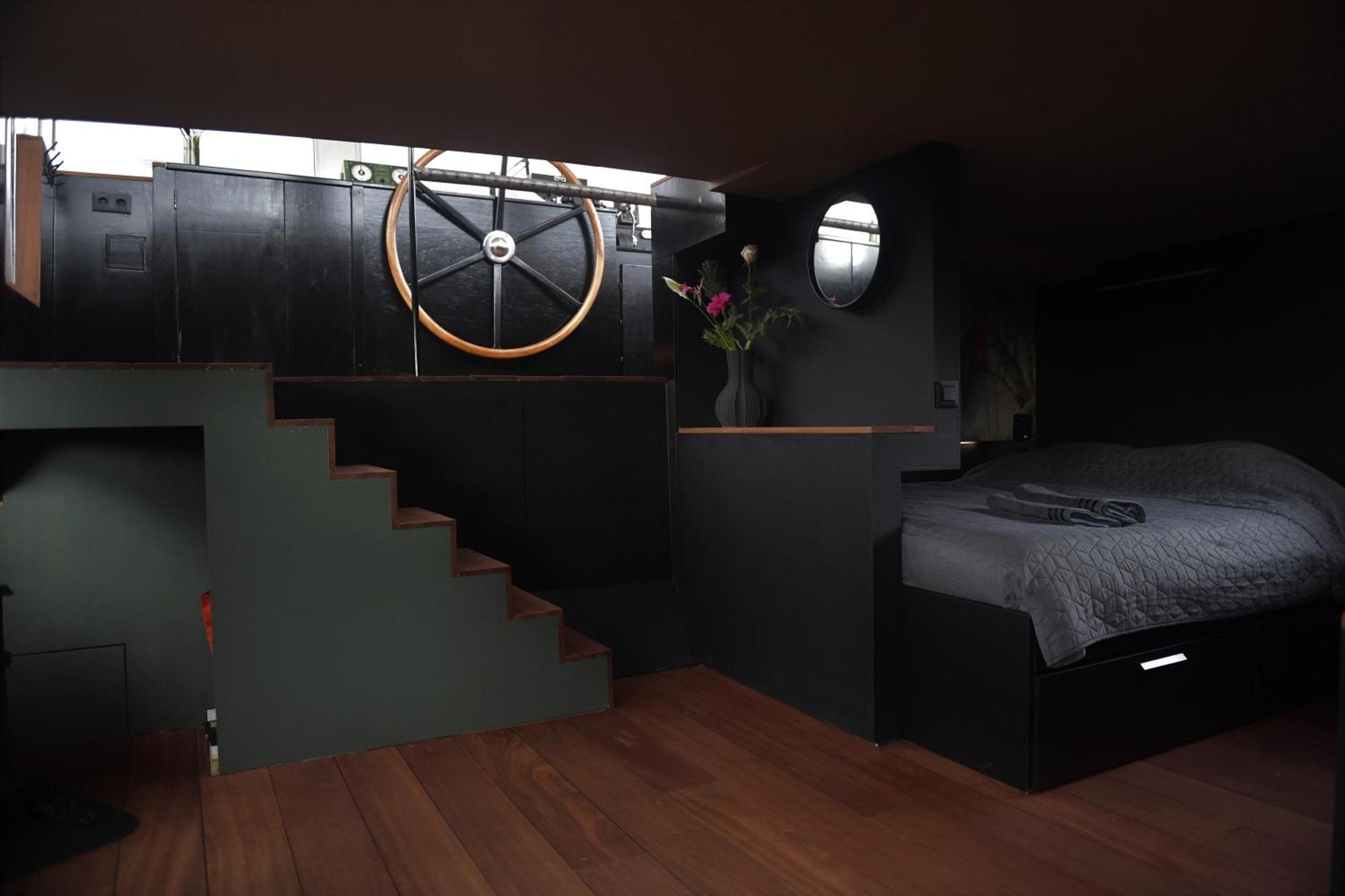 DiemerbrugWheelhouse Euphrate Houseboat住宿加早餐旅馆 外观 照片