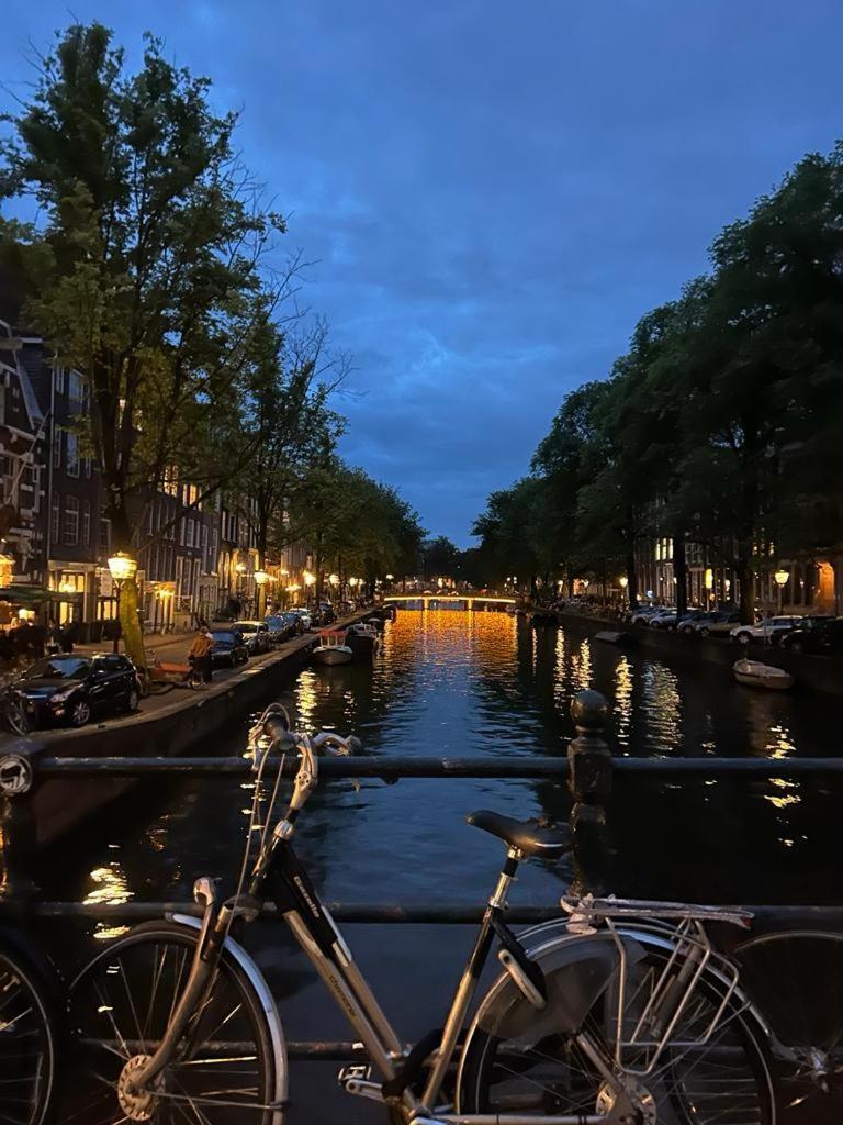 DiemerbrugWheelhouse Euphrate Houseboat住宿加早餐旅馆 外观 照片